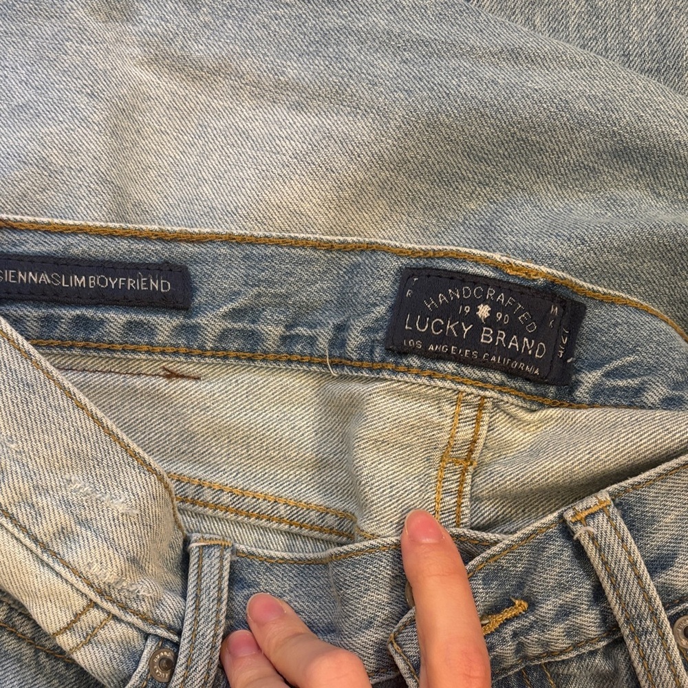 Lucky Brand Sienna Slim Distressed Light Wash Boyfriend Jeans Women’s size 27 - Picture 4 of 4